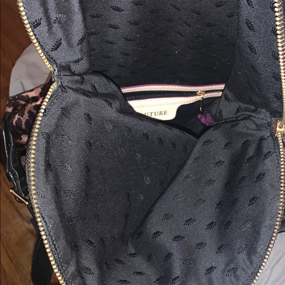 Backpack - Picture 5 of 8